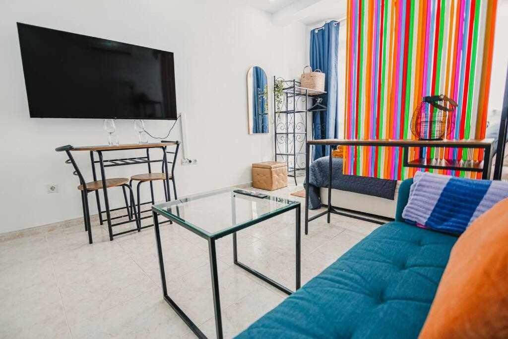 Estudio Pride Torremolinos Buitenkant foto